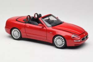 Maserati GT Spyder Rojo Bburago 1:18 34097 Metal - imagen 6 de 8