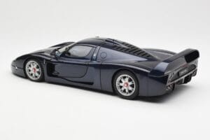 Maserati MC12 Road Car Azul Metallic AUTOart 1:18 75802 Metal - imagen 7 de 8