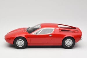 Maserati Merak Rojo Minichamps 1:18 107123761 Resina - imagen 3 de 6
