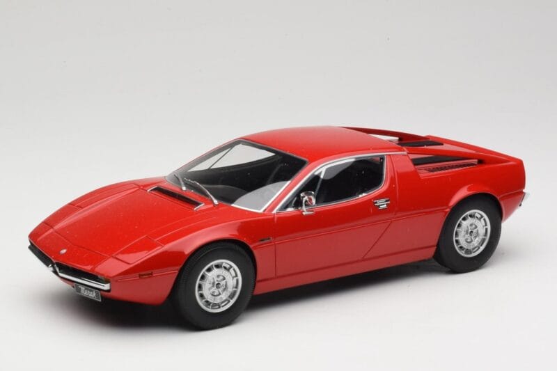 Maserati Merak Rojo Minichamps 1:18 107123761 Resina