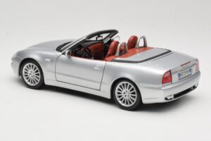 Maserati Spyder Plata Maisto 1:18 31667 Metal - imagen 7 de 8