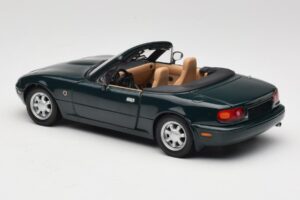 Mazda MX-5 NA Emerald Green Gate 1:18 01017 Metal - imagen 7 de 8