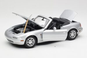 Mazda MX-5 Miata NA Highlight Plata Gate 1:18 1015 Metal - imagen 2 de 8