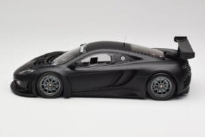 McLaren 12C GT3 Carbon Mate Negro Minichamps 1:18 151121390 Metal - imagen 3 de 6