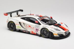 McLaren 12C GT3 #11 Art Grand Prix C. Leclerc / N. Parisy / A. Soucek Spa 24 Hours 2013 Minichamps 1:18 151131311 Metal - imagen 4 de 6