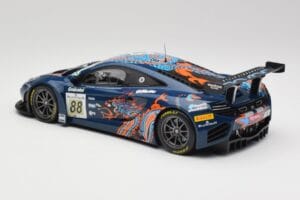 McLaren 12C GT3 #88 Von Ryan Racing A. Barff / T. Goodwin / B. Senna Spa 24 Hours 2013 Minichamps 1:18 151131388 Metal - imagen 5 de 6