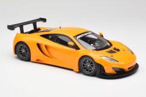 McLaren 12C GT3 Papaya Naranja Minichamps 1:18 151121391 Metal - imagen 4 de 6