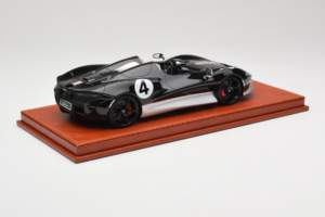 McLaren Elva Negro Plata AB Models 1:18 REMC022 Resina - imagen 3 de 7