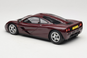 McLaren F1 Burgundy Red GT Spirit 1:18 GT534 Resina - imagen 5 de 6