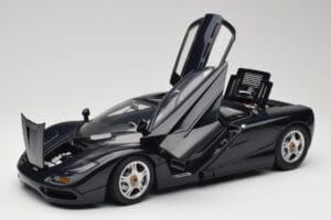 McLaren F1 Dark Blue Metallic Minichamps 1:12 530133128 Metal - imagen 2 de 9