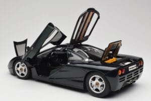 McLaren F1 Dark Blue Metallic Minichamps 1:12 530133128 Metal - imagen 6 de 9