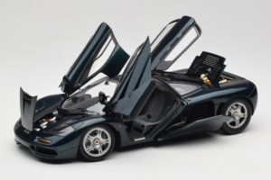 McLaren F1 Verde LCD 1:18 LCD18014-GR Metal - imagen 2 de 8