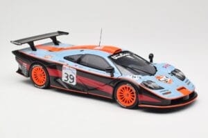McLaren F1 GTR #39 Gulf R. Bellm / A. Gilbert / M. Sekiya 24 Hours of Le Mans 1997 UT Models 1:18 39725 Metal - imagen 6 de 8