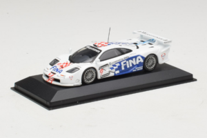 McLaren F1 GTR #9 Fina P. Kox / R. Ravaglia / A. Montermini 24 Hours of Le Mans 1997 Minichamps 1:43 MCLAREN002 Metal - imagen 2 de 5