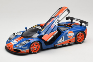 McLaren F1 GTR Gulf #33 R. Bellm / M. Weaver / J-J. Lehto 24 Hours of Le Mans 1996 UT Models 1:18 530161833 Metal - imagen 2 de 8