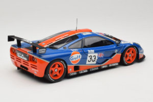 McLaren F1 GTR Gulf #33 R. Bellm / M. Weaver / J-J. Lehto 24 Hours of Le Mans 1996 UT Models 1:18 530161833 Metal - imagen 3 de 8