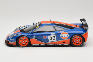 McLaren F1 GTR Gulf #33 R. Bellm / M. Weaver / J-J. Lehto 24 Hours of Le Mans 1996 UT Models 1:18 530161833 Metal - imagen 4 de 8