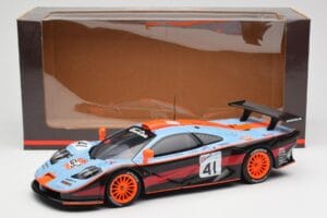 McLaren F1 GTR #41 P-H. Raphanel / C. Gounon / A. Olofsson 24 Hours of Le Mans 1997 UT Models 1:18 39727 Metal - imagen 8 de 8