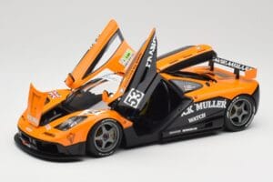 McLaren F1 GTR Kokusai Kaihatsu Racing #53 O. Giroix / J. Sala / P. Deletraz 24 Hours of Le Mans 1996 Minichamps 1:18 5301336 - imagen 2 de 8