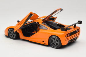 McLaren F1 Le Mans Orange UT Models 1:18 530151890 Metal - imagen 5 de 8