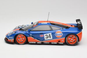 McLaren F1 GTR #34 Gulf Racing 1996 UT Models 1:18 39621 Metal - imagen 4 de 8