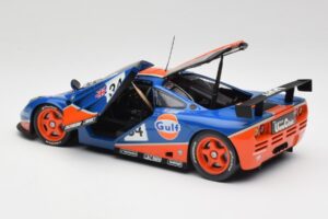 McLaren F1 GTR #34 Gulf Racing 1996 UT Models 1:18 39621 Metal - imagen 5 de 8