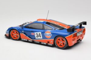 McLaren F1 GTR #34 Gulf Racing 1996 UT Models 1:18 39621 Metal - imagen 7 de 8