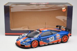 McLaren F1 GTR #34 Gulf Racing 1996 UT Models 1:18 39621 Metal - imagen 8 de 8
