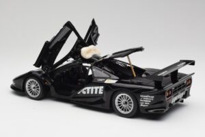 McLaren F1 GTR #41 T. Büscher / R. Gounon 1997 UT Models 1:18 26011 Metal - imagen 5 de 8