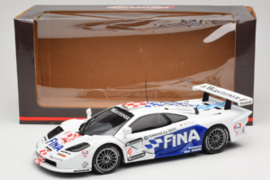 McLaren F1 GTR #9 P. Kox / R. Ravaglia FIA GT Championship 1997 UT Models 1:18 39711 Metal - imagen 8 de 8