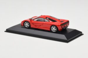 McLaren F1 Rojo Minichamps 1:43 433133438 Metal - imagen 3 de 4