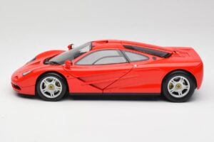 McLaren F1 Magma Rojo Minichamps 1:18 530133422 Metal - imagen 4 de 8