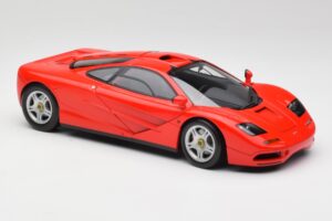 McLaren F1 Magma Rojo Minichamps 1:18 530133422 Metal - imagen 6 de 8