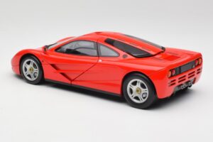 McLaren F1 Magma Rojo Minichamps 1:18 530133422 Metal - imagen 7 de 8