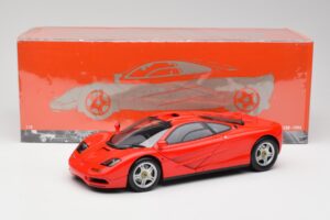 McLaren F1 Magma Rojo Minichamps 1:18 530133422 Metal - imagen 8 de 8