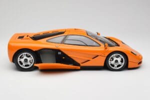 McLaren F1 Naranja Minichamps 1:12 530133131 Metal - imagen 4 de 9