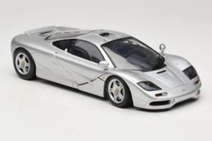 McLaren F1 Plata UT Models 1:18 530133180-R1 Metal - imagen 6 de 8