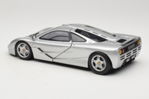 McLaren F1 Plata UT Models 1:18 530133180-R1 Metal - imagen 7 de 8