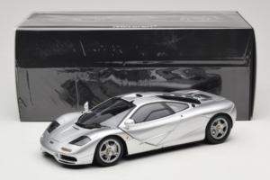 McLaren F1 Plata LCD 1:18 LCD18014-SI Metal - imagen 8 de 8