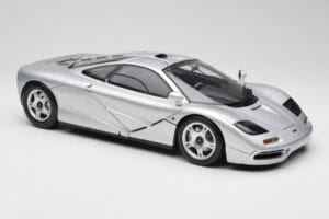 McLaren F1 Plateado Minichamps 1:12 530133129 Metal - imagen 6 de 8