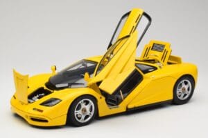 McLaren F1 Amarillo Minichamps 1:12 530133121 Metal - imagen 2 de 9
