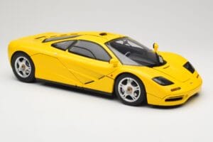 McLaren F1 Amarillo Minichamps 1:12 530133121 Metal - imagen 7 de 9