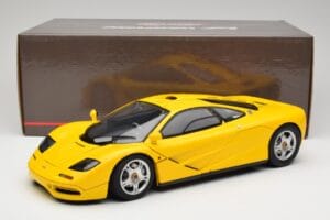 McLaren F1 Amarillo Minichamps 1:12 530133121 Metal - imagen 9 de 9