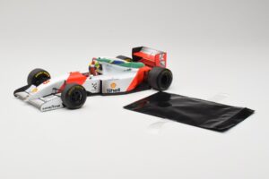 McLaren MP4/8 Ford #8 A. Senna Winner Australian GP 1993 Minichamps 1:18 540933838 Metal - imagen 3 de 7