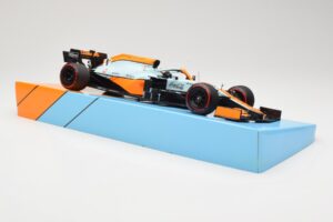 McLaren MCL35M #4 L. Norris 3rd Place Monaco GP 2021 Minichamps 1:18 533212402 Metal - imagen 4 de 6