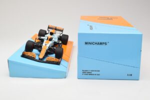 McLaren MCL35M #4 L. Norris 3rd Place Monaco GP 2021 Minichamps 1:18 533212402 Metal - imagen 6 de 6