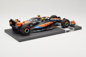 McLaren MCL60 #4 L. Norris F1 2023 Minichamps 1:18 537231804 Metal - imagen 3 de 6