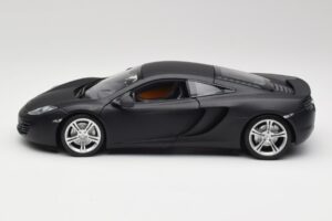 McLaren MP4-12C Matt Satellite Gris Minichamps 1:18 110133024 Metal - imagen 4 de 8