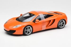 McLaren MP4-12C Naranja AUTOart 1:18 76006 Metal