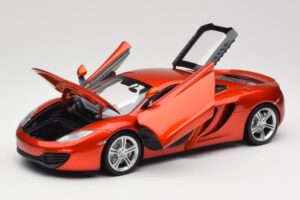 McLaren MP4-12C Orange Metallic Minichamps 1:18 110133020 Metal - imagen 2 de 8